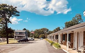 The Chatham Motel